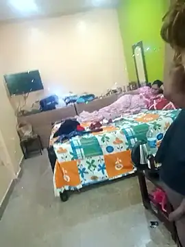 Divyajuicybigcock online show from September 23, 12:45 pm