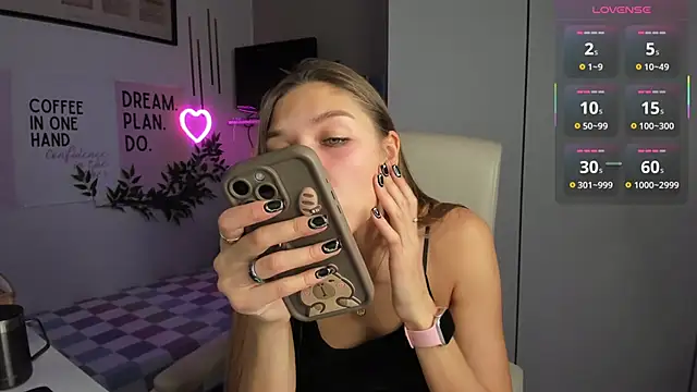 SofiaLolipop online show from November 26, 1:44 pm