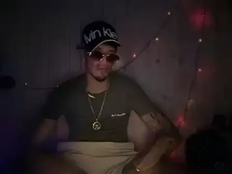 Snapshot of badboy366 chatting on January 16, 7:45 am badboy366 online show from January 16, 7:45 am