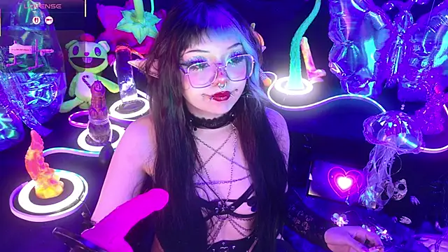 LaytonBox online show from February 20, 2:41 pm