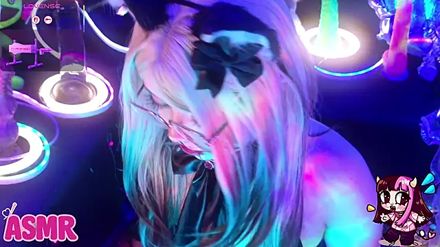 LaytonBox online show from March 7, 2:44 pm