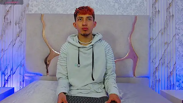 Axel tay online show from February 9, 11:52 am