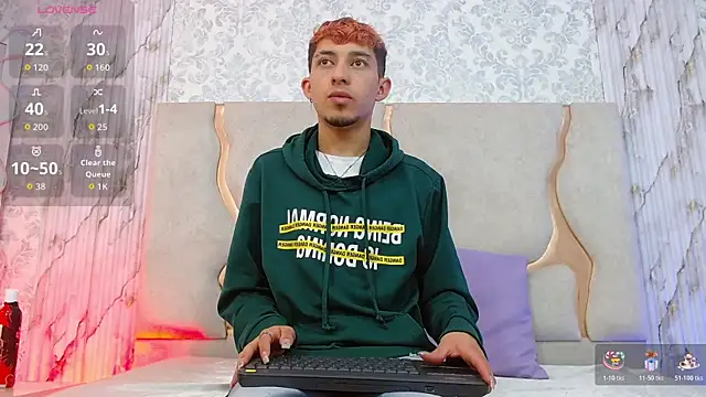 Axel tay online show from December 22, 12:27 pm