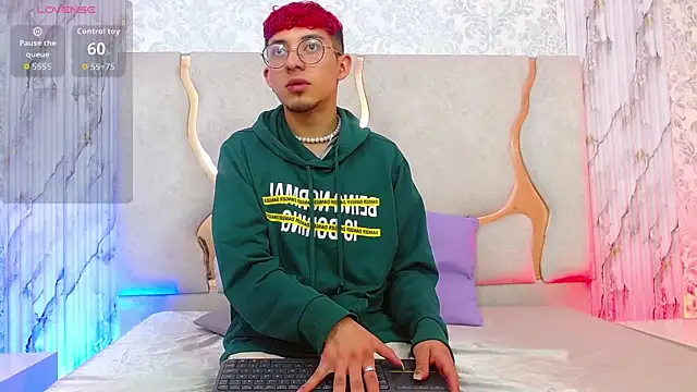 Axel tay online show from January 15, 12:08 pm