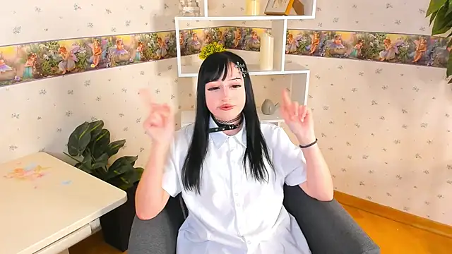 Snapshot of LorettaAngwin chatting on January 13, 4:41 pm LorettaAngwin online show from January 13, 4:41 pm