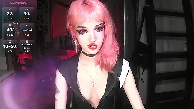 Ink  pleasure online show from October 21, 11:48 pm