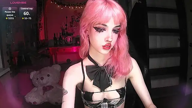 Snapshot of Ink__pleasure chatting on October 25, 2:11 am Ink pleasure online show from October 25, 2:11 am