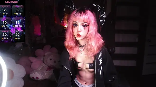 Ink  pleasure online show from February 26, 12:10 am