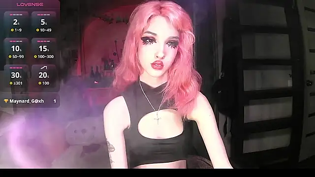 Ink  pleasure online show from October 18, 11:18 pm