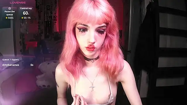 Snapshot of Ink__pleasure chatting on October 26, 10:32 pm Ink pleasure online show from October 26, 10:32 pm