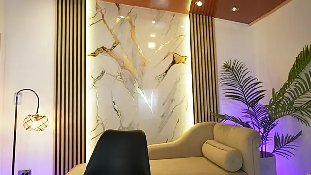 Emma Walkerr  online show from March 7, 7:08 pm