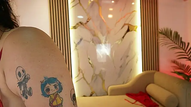 Emma Walkerr  online show from February 24, 7:15 pm