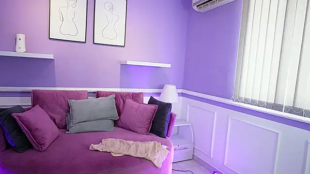 Snapshot of Emma_Walkerr_ chatting on March 12, 7:04 pm Emma Walkerr online show from March 12, 7:04 pm