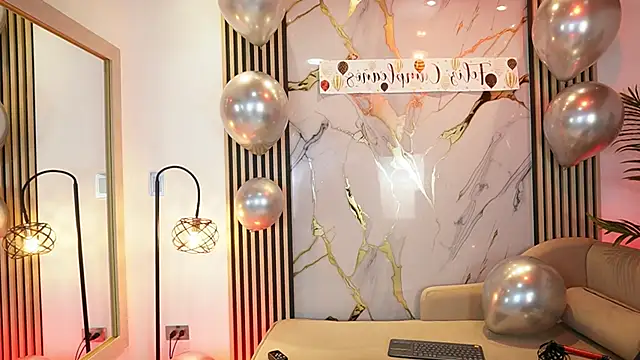 Emma Walkerr  online show from March 12, 7:40 pm