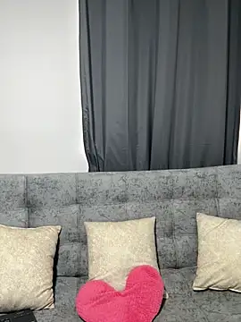 Snapshot of Jullya_x chatting on February 23, 9:04 pm Jullya x online show from February 23, 9:04 pm