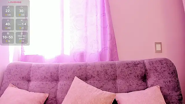 Snapshot of Jullya_x chatting on January 6, 3:05 pm Jullya x online show from January 6, 3:05 pm