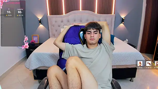 Snapshot of Tommy18__ chatting on February 20, 6:26 am Tommy18 online show from February 20, 6:26 am