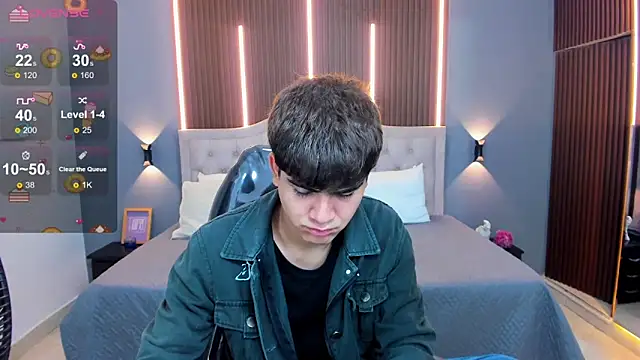 Tommy18   online show from November 23, 3:38 am