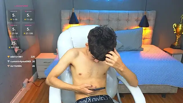 Tommy18   online show from March 19, 9:38 am