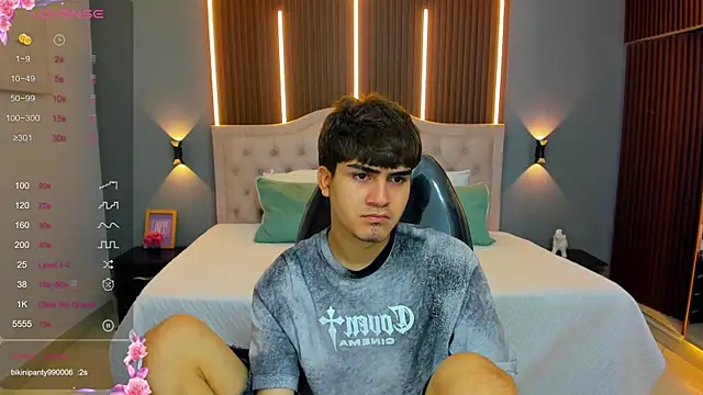 Tommy18   online show from July 12, 3:29 am