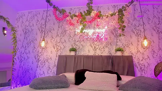 Bonny and carrot online show from March 17, 7:28 pm