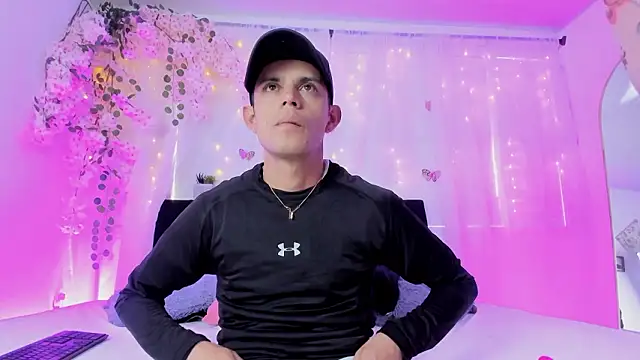 Snapshot of Bonny_and_carrot chatting on January 14, 7:17 pm Bonny and carrot online show from January 14, 7:17 pm