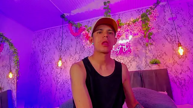 Bonny and carrot online show from March 16, 7:27 pm