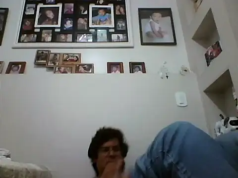 AgneloFly online show from June 17, 3:39 am