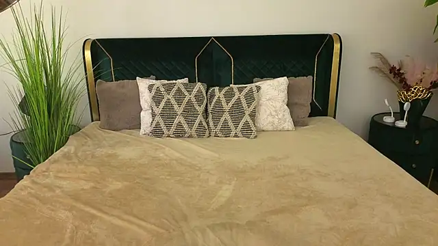 ArielGemme online show from March 21, 1:26 pm