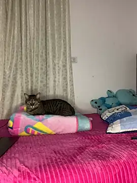 LunaShine  online show from March 23, 12:15 am