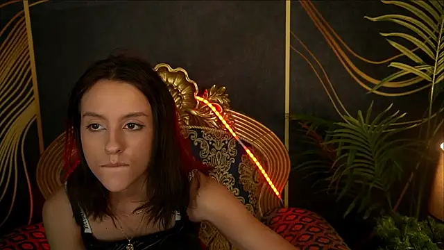 Snapshot of AnnaElys chatting on February 5, 1:11 pm AnnaElys online show from February 5, 1:11 pm