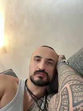 ilmaestoso online show from November 17, 8:02 pm