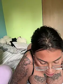MelissathequeenOff online show from April 27, 3:54 pm