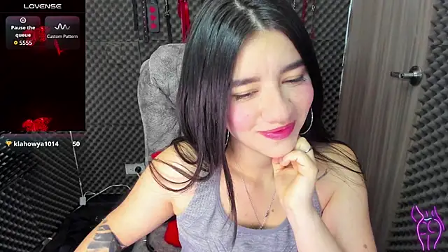 lilihot  online show from October 16, 2:47 pm