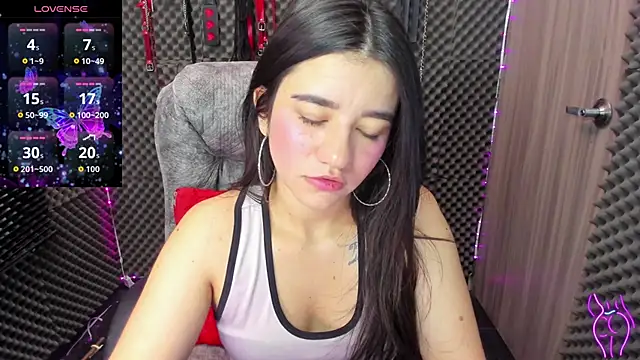 lilihot  online show from September 25, 2:45 pm