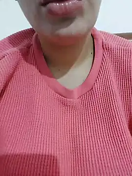 nonalona199999 online show from May 1, 8:25 pm