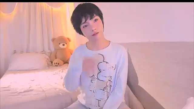 AllanYong18 online show from November 15, 11:03 am