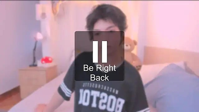 AllanYong18 online show from January 17, 12:09 pm