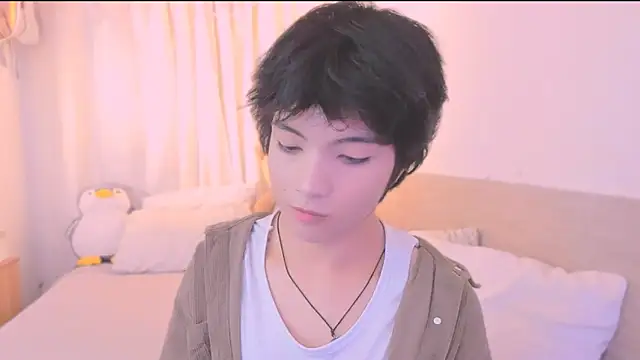 AllanYong18 online show from February 12, 1:00 pm