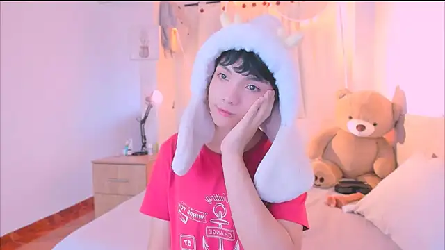 AllanYong18 online show from October 21, 12:59 pm