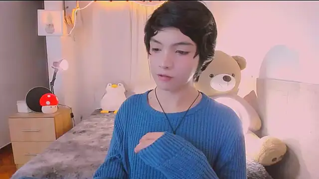 AllanYong18 online show from April 2, 6:53 am