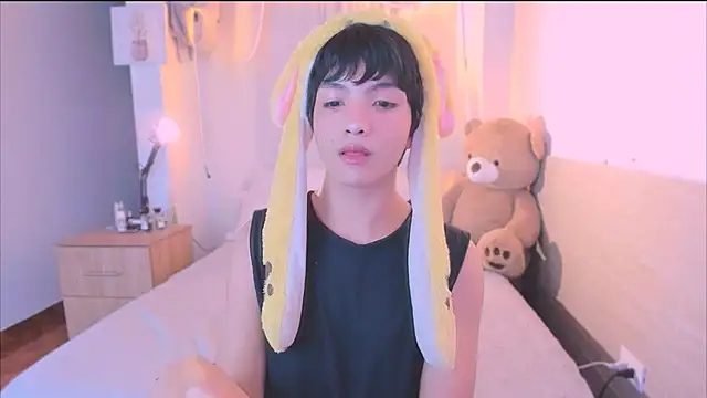 AllanYong18 online show from October 15, 4:33 am