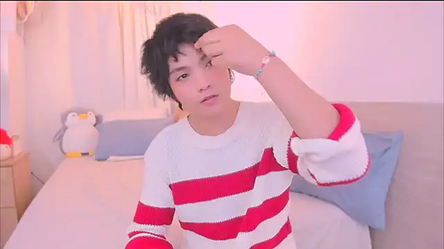 AllanYong18 online show from January 16, 8:51 am