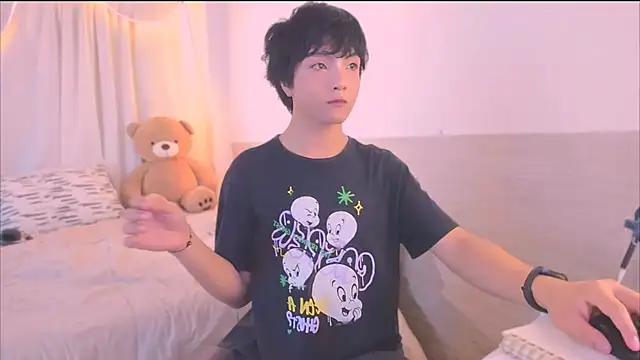 AllanYong18 online show from November 4, 4:16 am