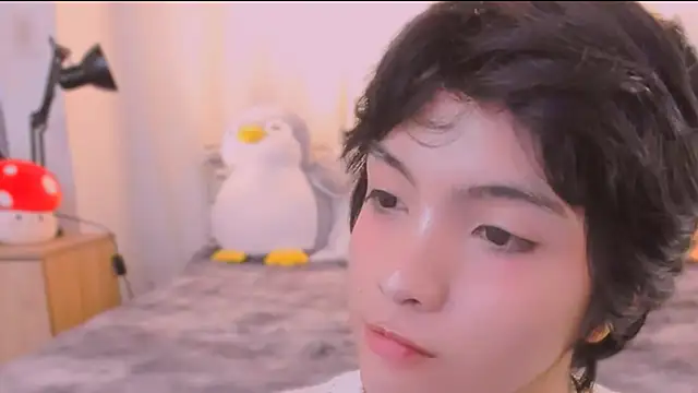 AllanYong18 online show from March 14, 12:22 pm