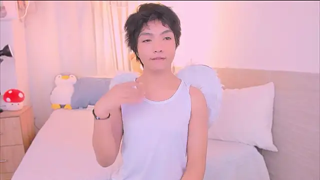 AllanYong18 online show from January 11, 6:31 am