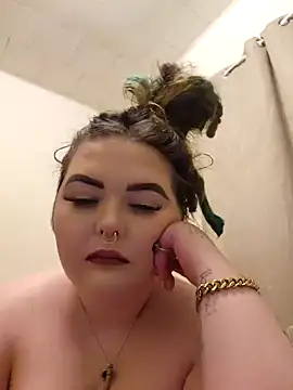 LitHippieBaby420 online show from February 11, 5:29 pm