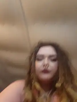 LitHippieBaby420 online show from January 18, 12:57 am