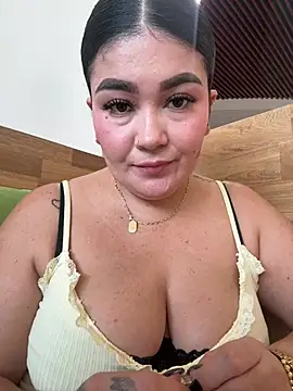 Snapshot of karla_hotgirl chatting on July 16, 10:07 pm karla hotgirl online show from July 16, 10:07 pm