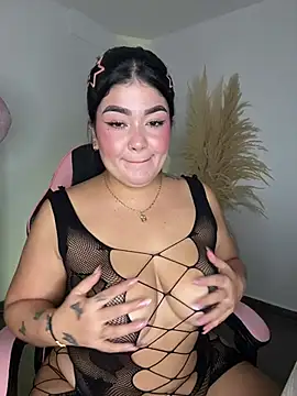 Snapshot of karla_hotgirl chatting on July 12, 1:28 am karla hotgirl online show from July 12, 1:28 am